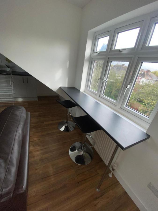 Apartment Clapham South Station By Pink Consultants