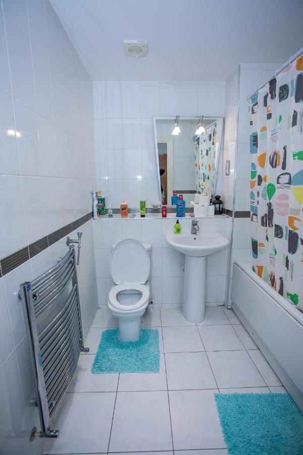 Remarkable 2-bed With Sea View Appartement