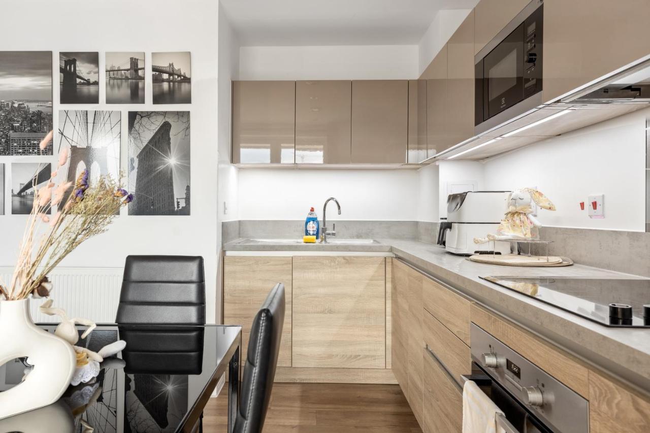 Apartment Modern In O2