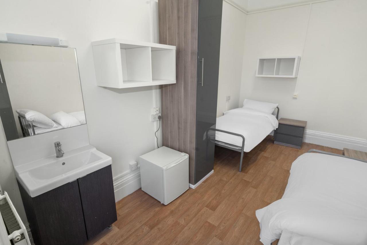 Albergue Holland House