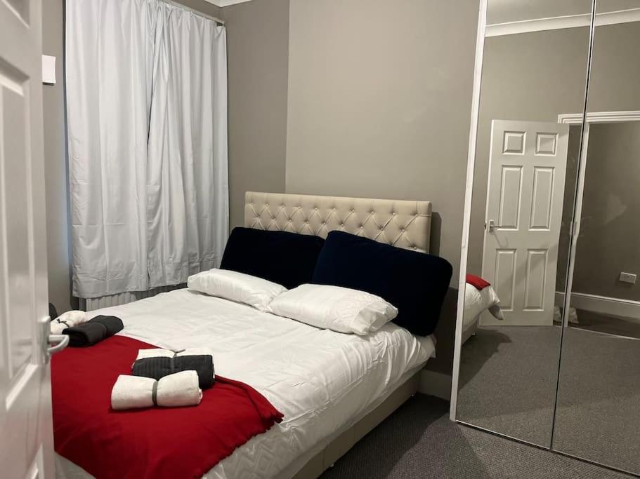 Apartment A Beautiful Ground-floor Flat. London