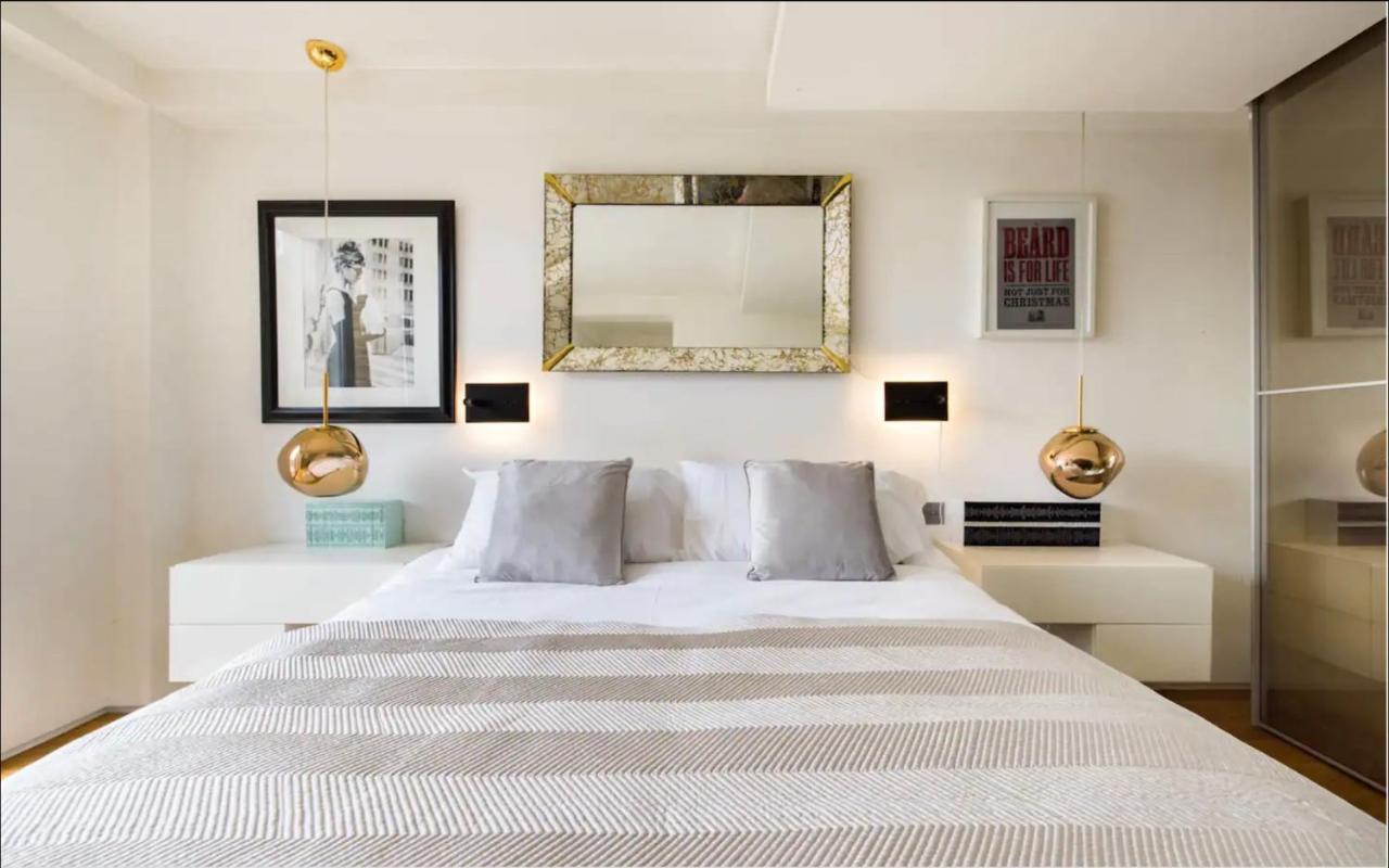 Appartement Stunning 3 Bedroom, 3 Bathroom Duplex With Terrace Londen
