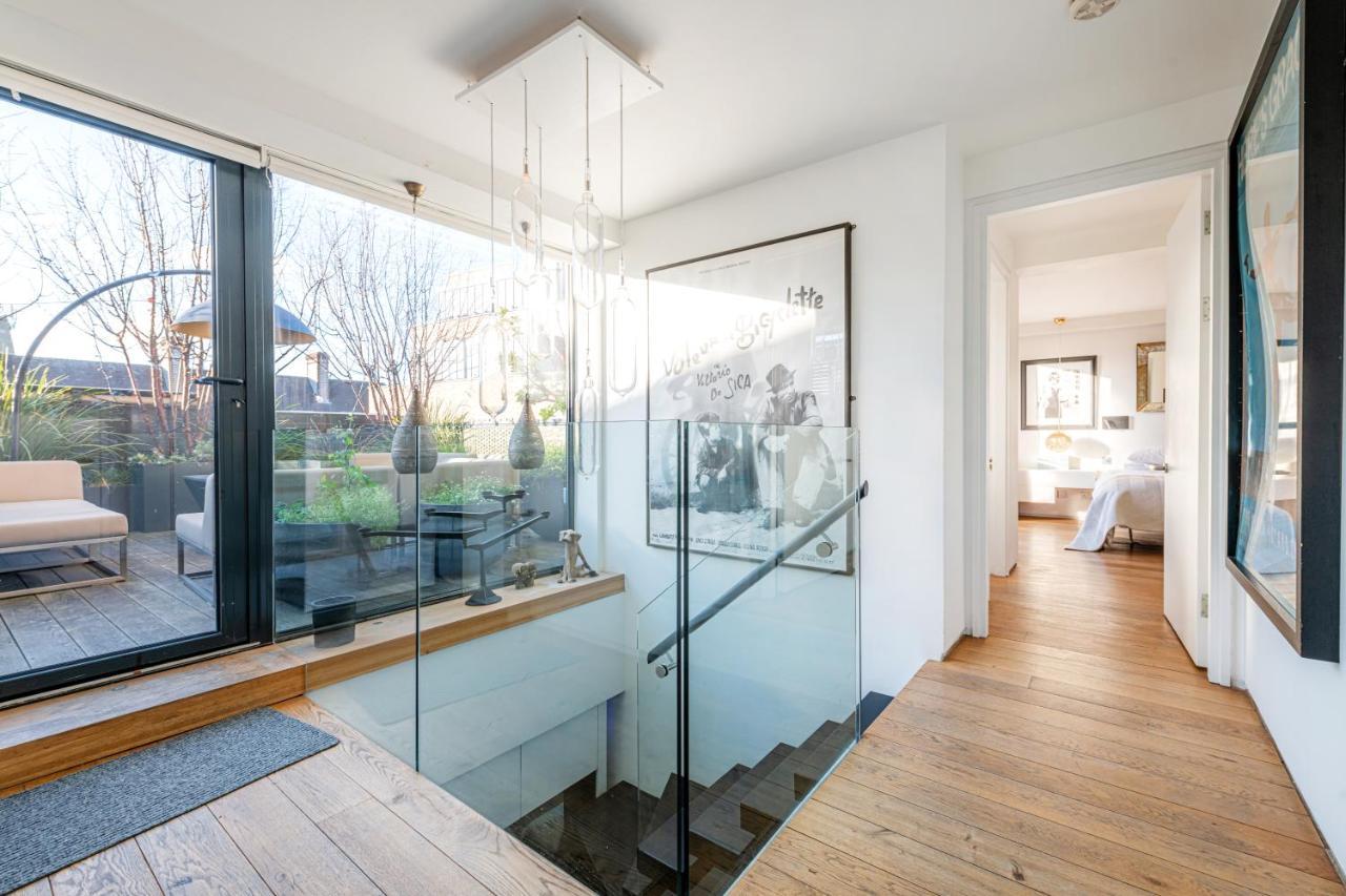 Stunning 3 Bedroom, 3 Bathroom Duplex With Terrace Appartement Londen