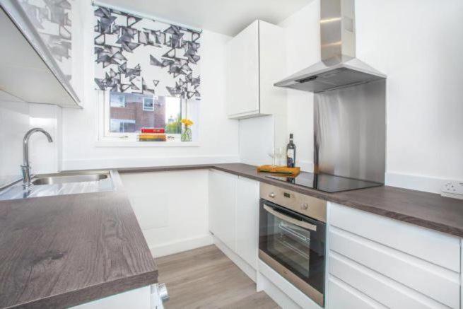 2 Minutes From Hyde Park, Private F Homestay