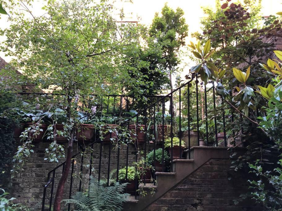 Kings Cross, Self-contained House & Private Garden * Londres