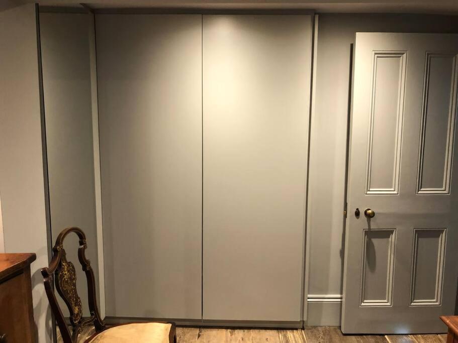 Kings Cross, Self-contained House & Private Garden * Londres