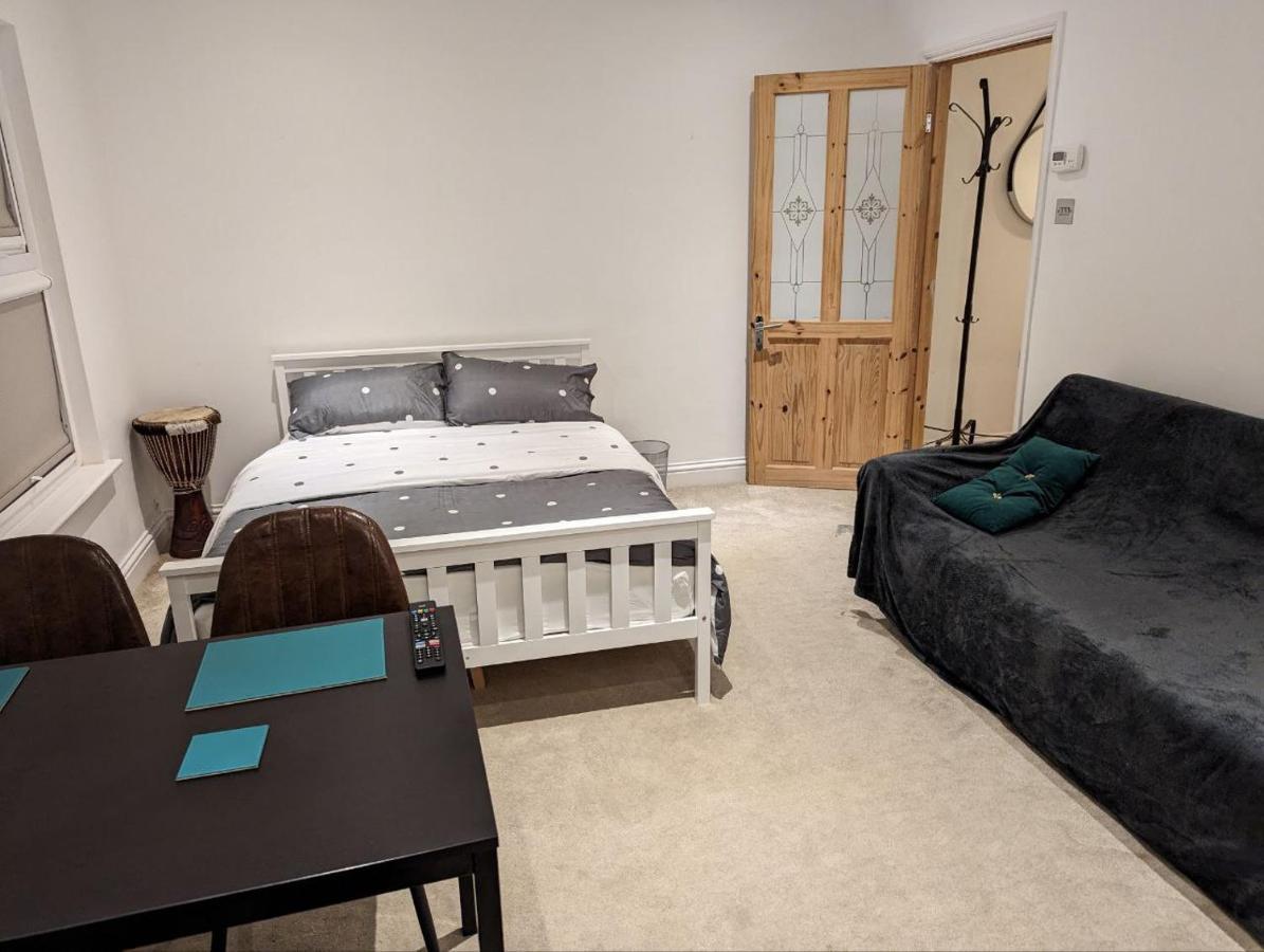 Fully-equipped Flat In The Of London. Londres