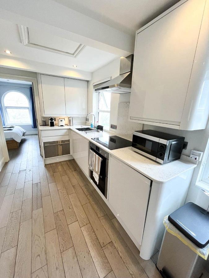 Modern 1 Bedroom Flat Close To Vauxhall Apartment