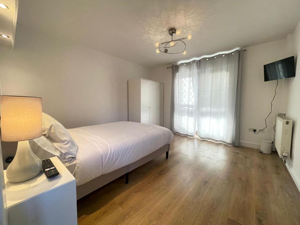 Deluxe Spacious In Beckton Séjour chez l'habitant Londres