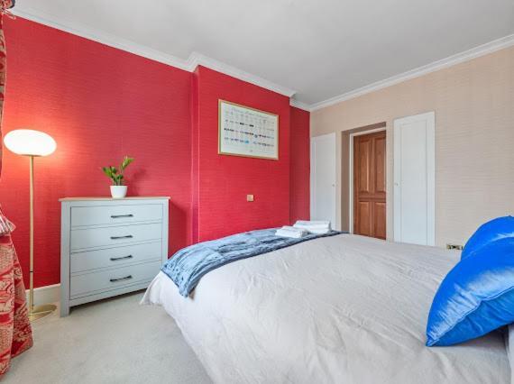Apartment The Mayfair Large Snug London