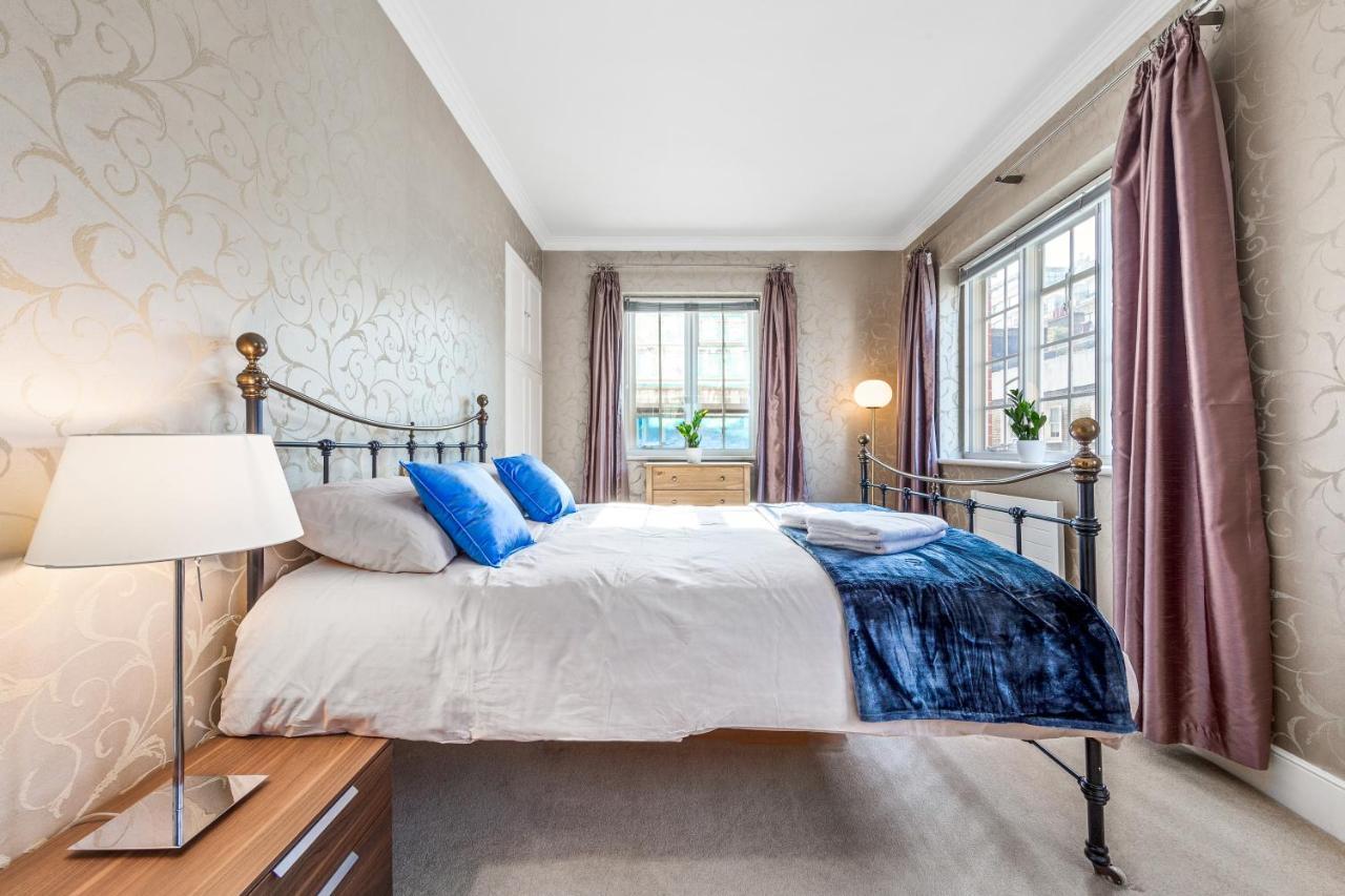 The Mayfair Large Snug Apartment *
