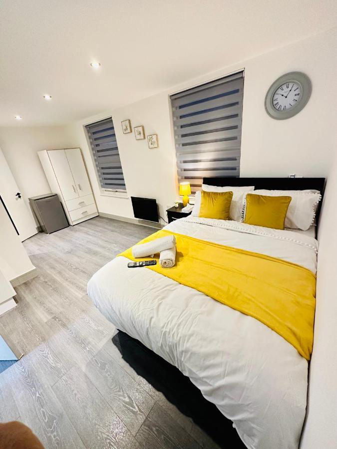 Guest house Comfy London