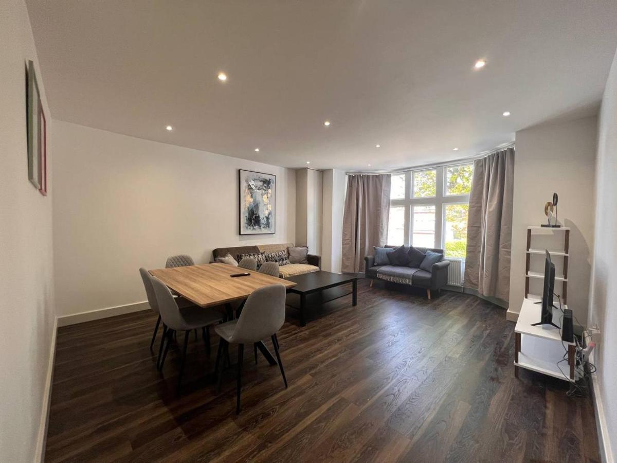 Apartamento Star Finchley Road 2-bed *