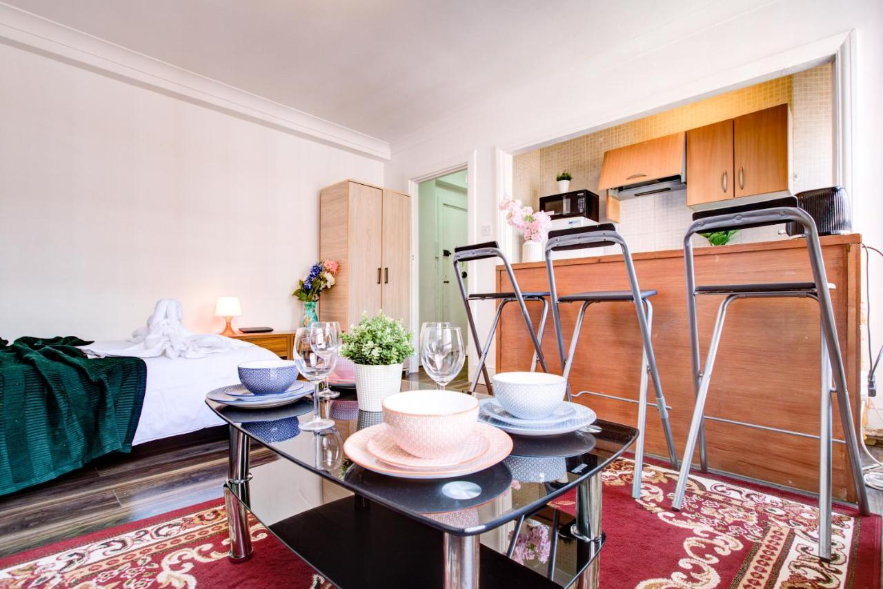 Cozy Studio In Central Apartment London