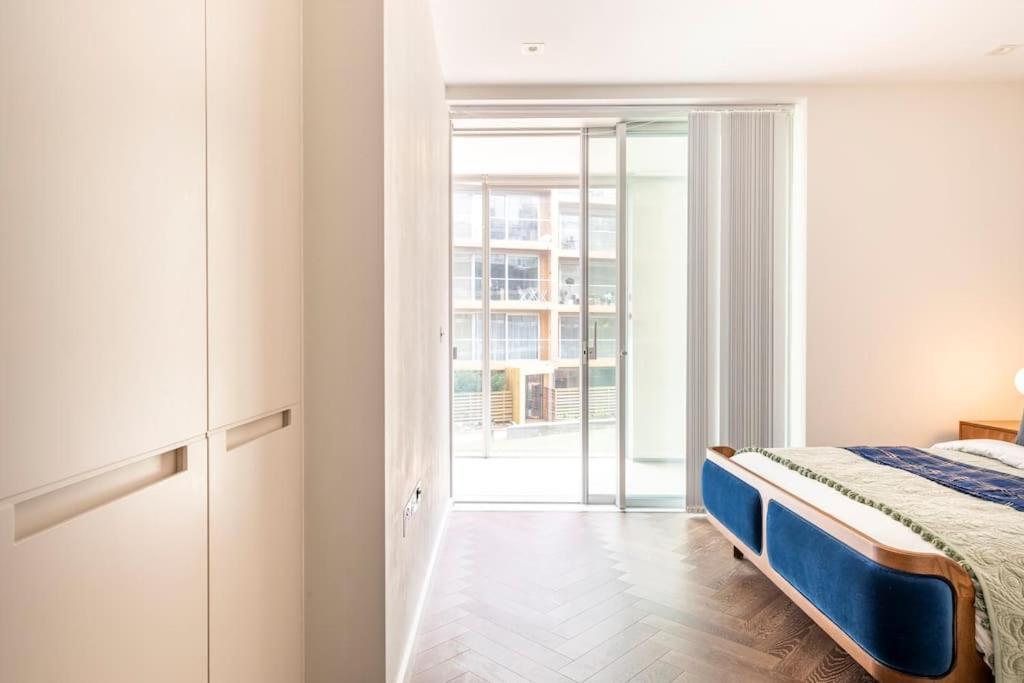 Luxury 2 Bedroom Flat *