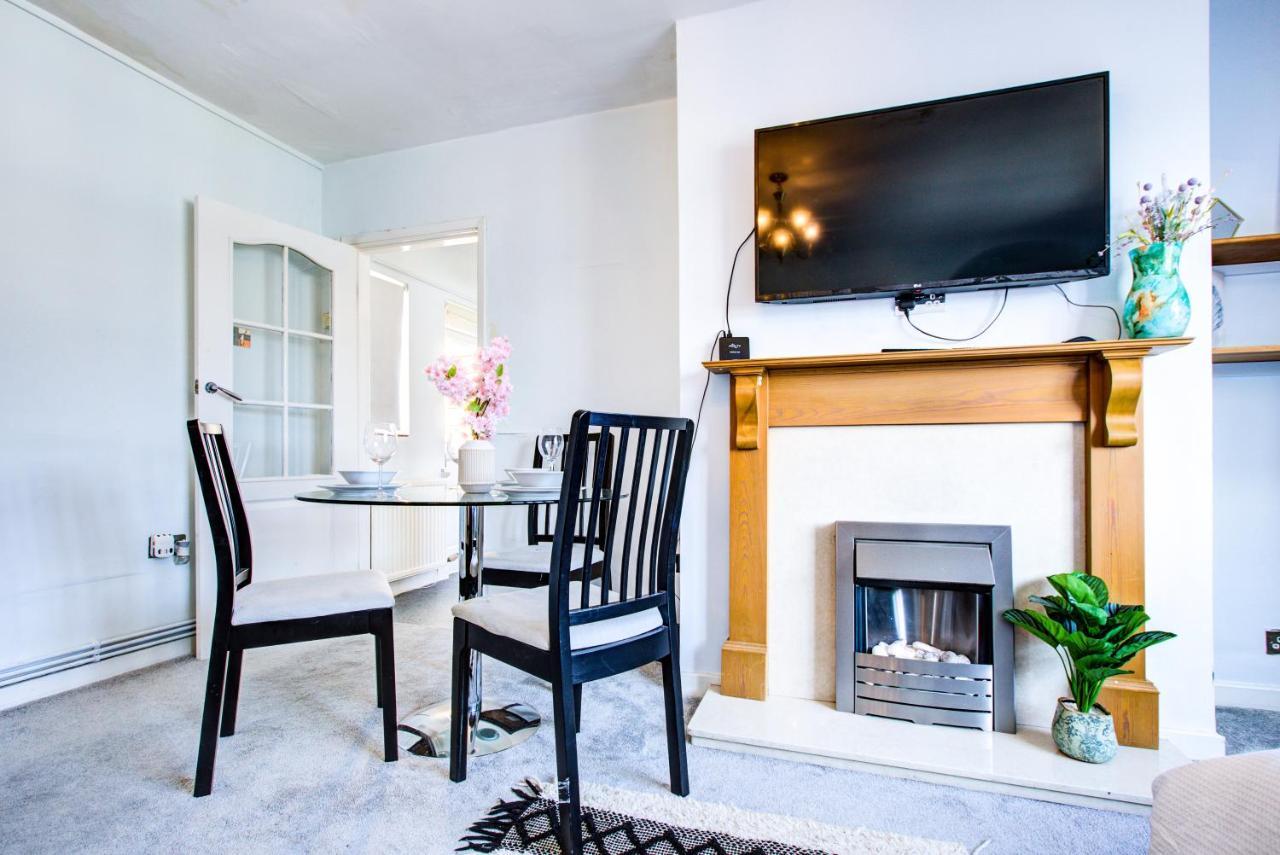 Private Family Apartment, In Victoria Posh Sw1 Londres