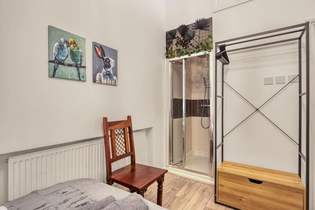 Charming Earls Court Apartamento Londres
