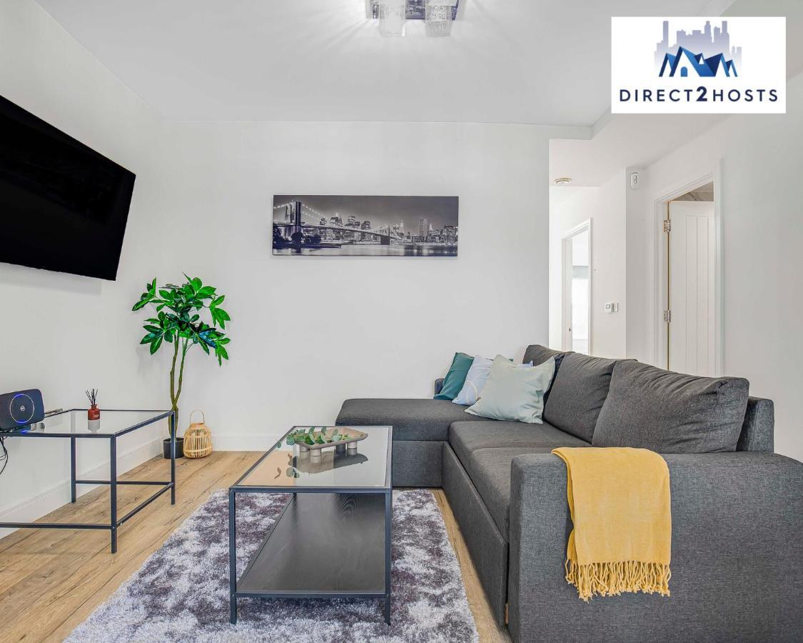 Stylish West Oasis: Two-bedroom With Workspace Apartamento Londres