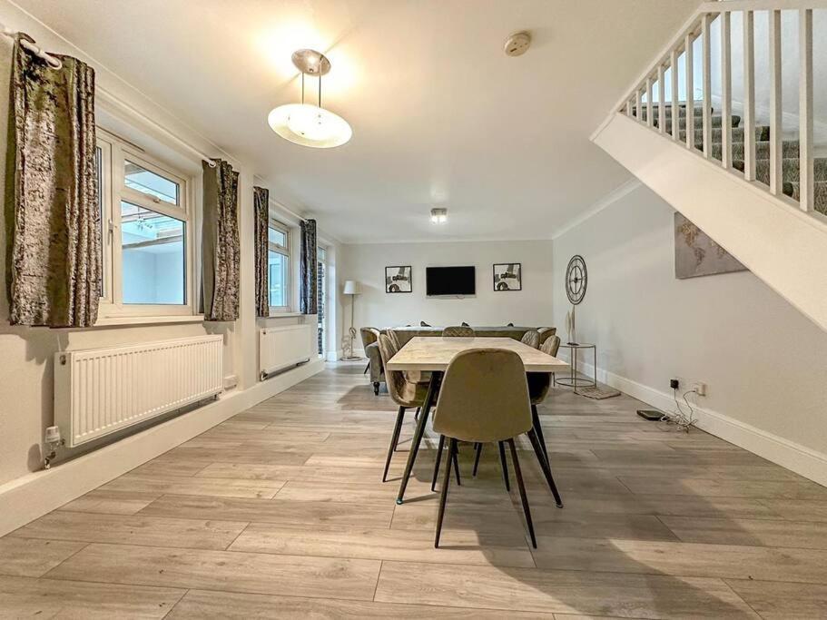 New Cosy Luxury 3 Bedroom House In Battersea Apartamento