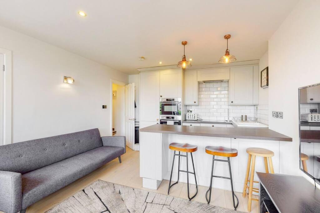 Charming 1 Bedroom In Brixton Hill * Londres