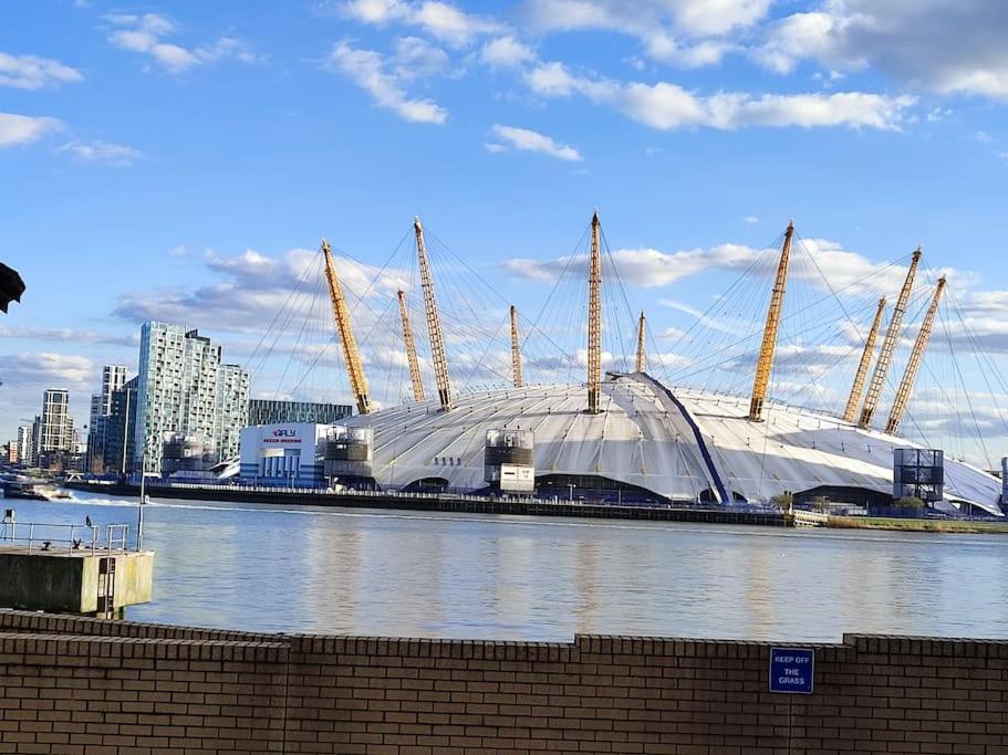 Luxury 3br Apt, Close To Excel, O2, Airport! Appartement Londres