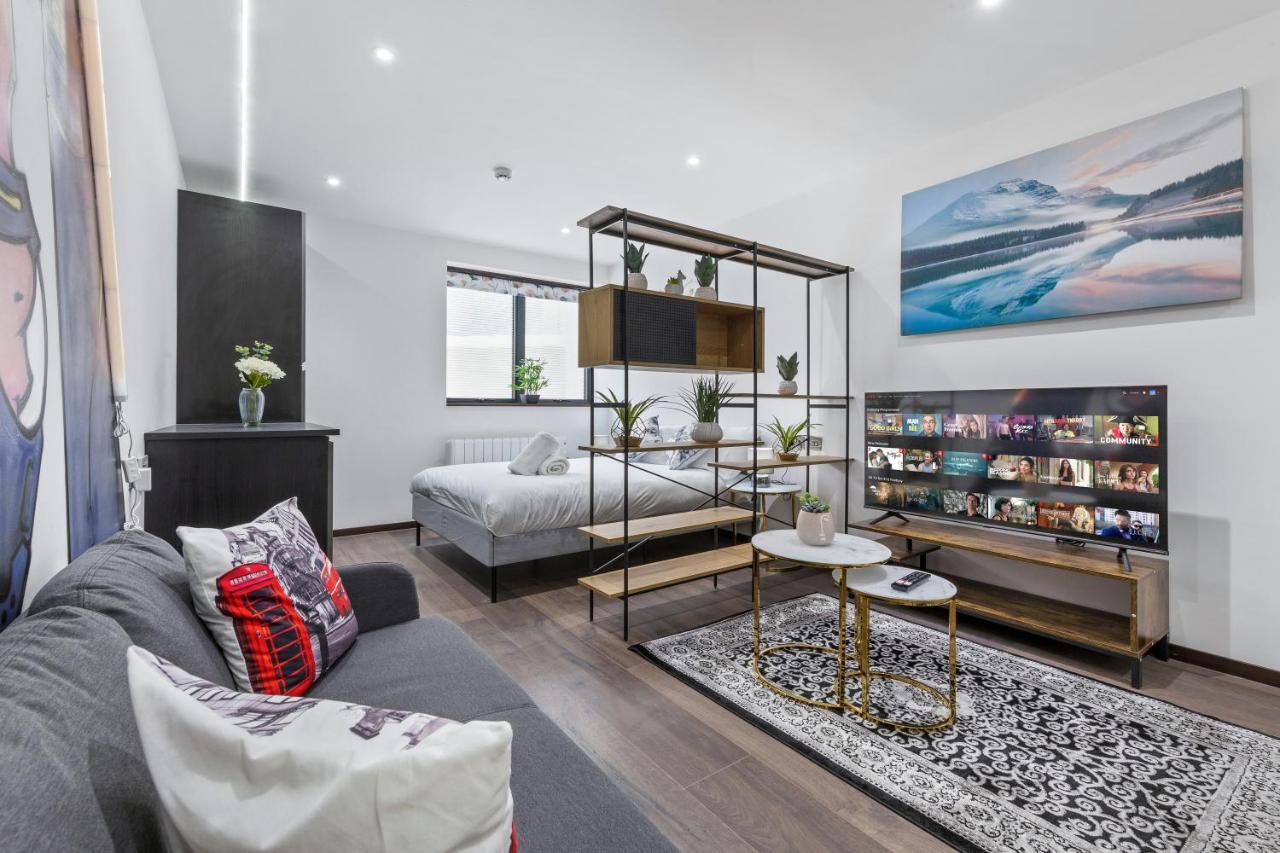 Apartamento Golders Homes