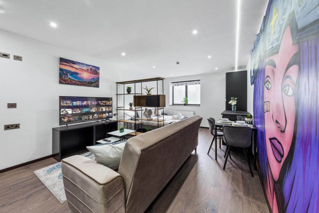 Apartamento Golders Homes