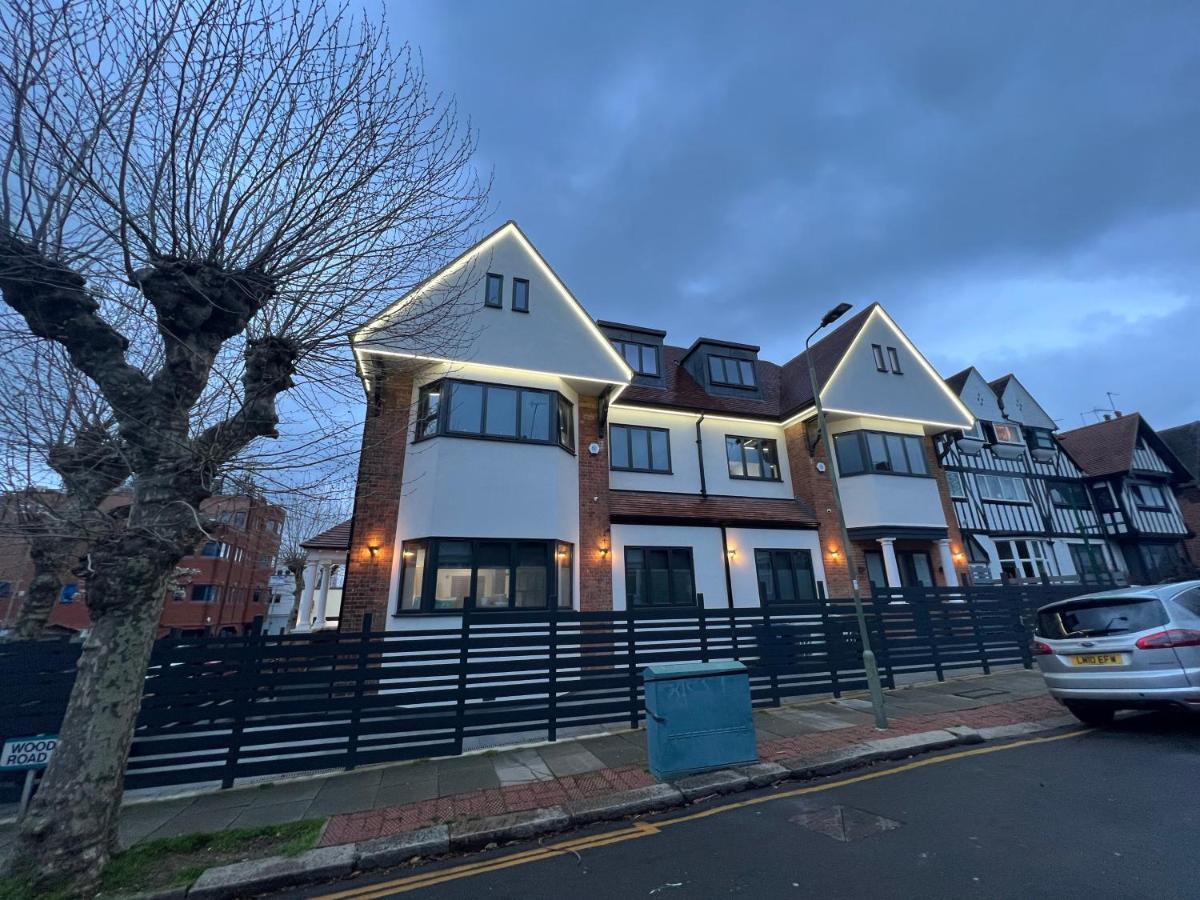 Golders Homes Apartamento *