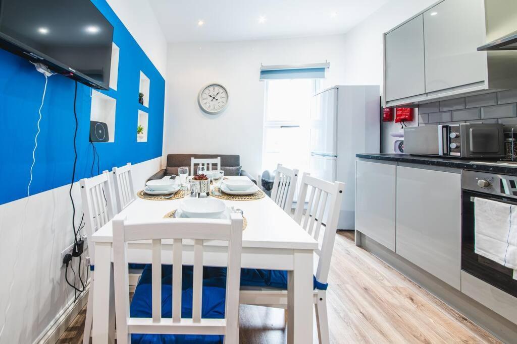 3beds / 3baths Close To Portobello Road Apartment