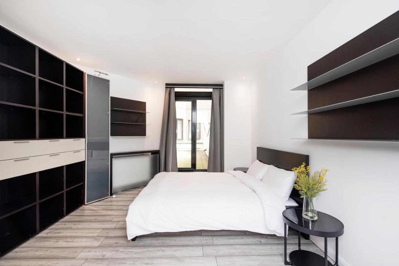 Large And 2 Bed Appartement *