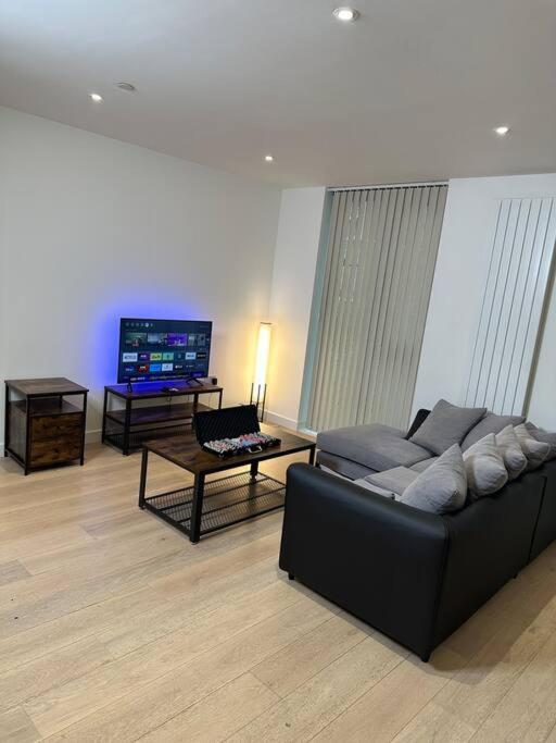 Apartment Royal Dock Luxury London