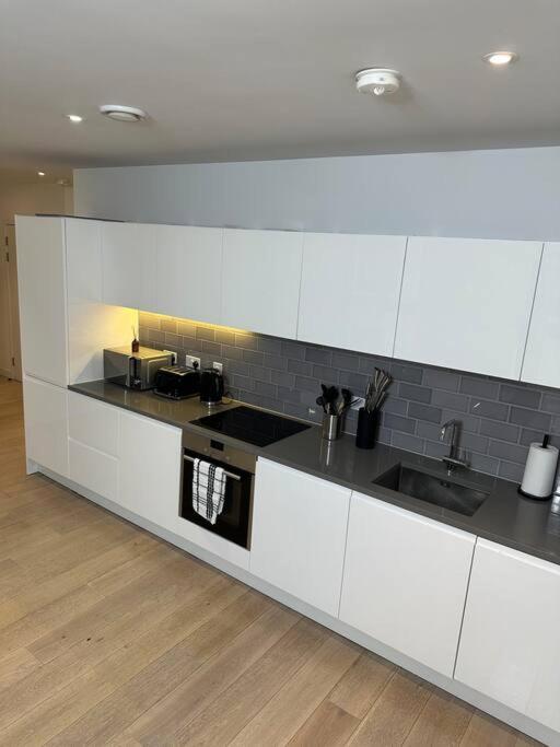 Royal Dock Luxury * London