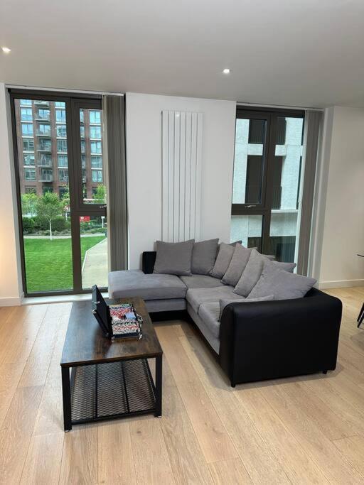 Apartment Royal Dock Luxury *