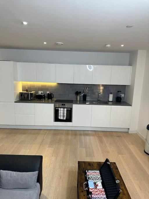 Royal Dock Luxury Apartment *