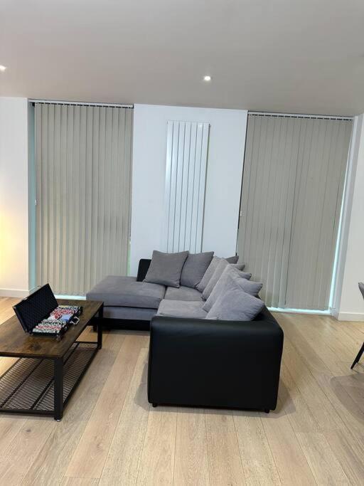 Royal Dock Luxury Apartment London