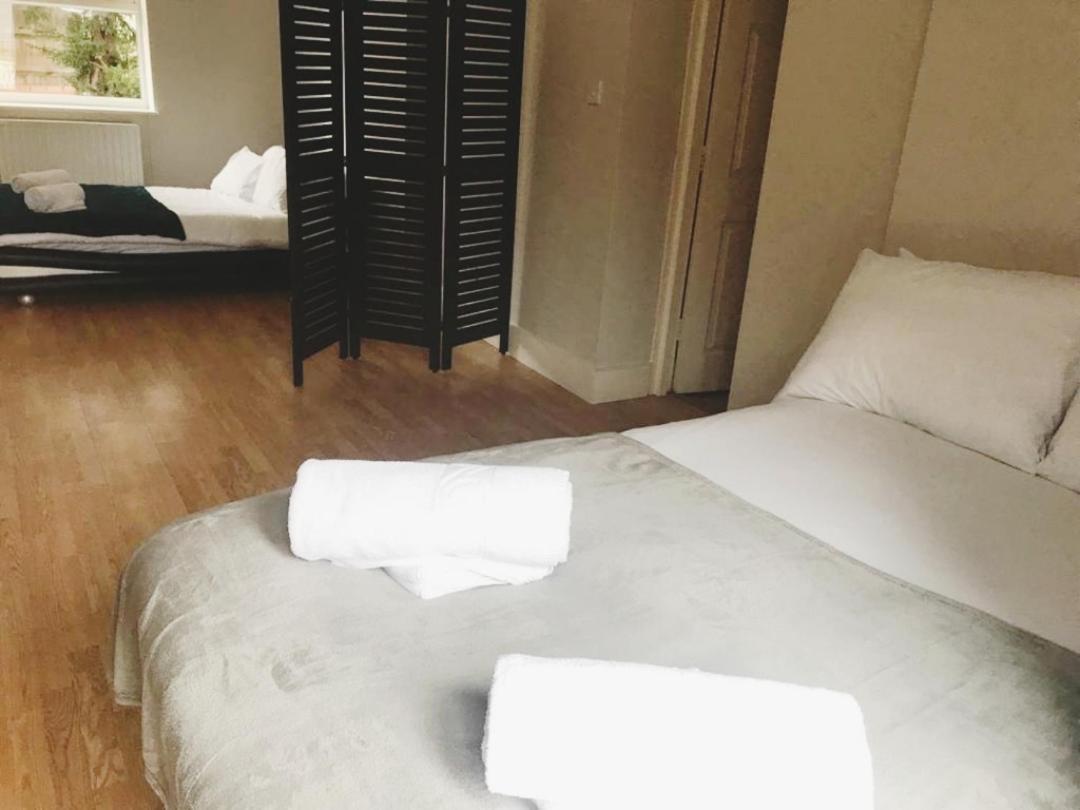 Jb Family & Contractor Stays, Free Parking Londres