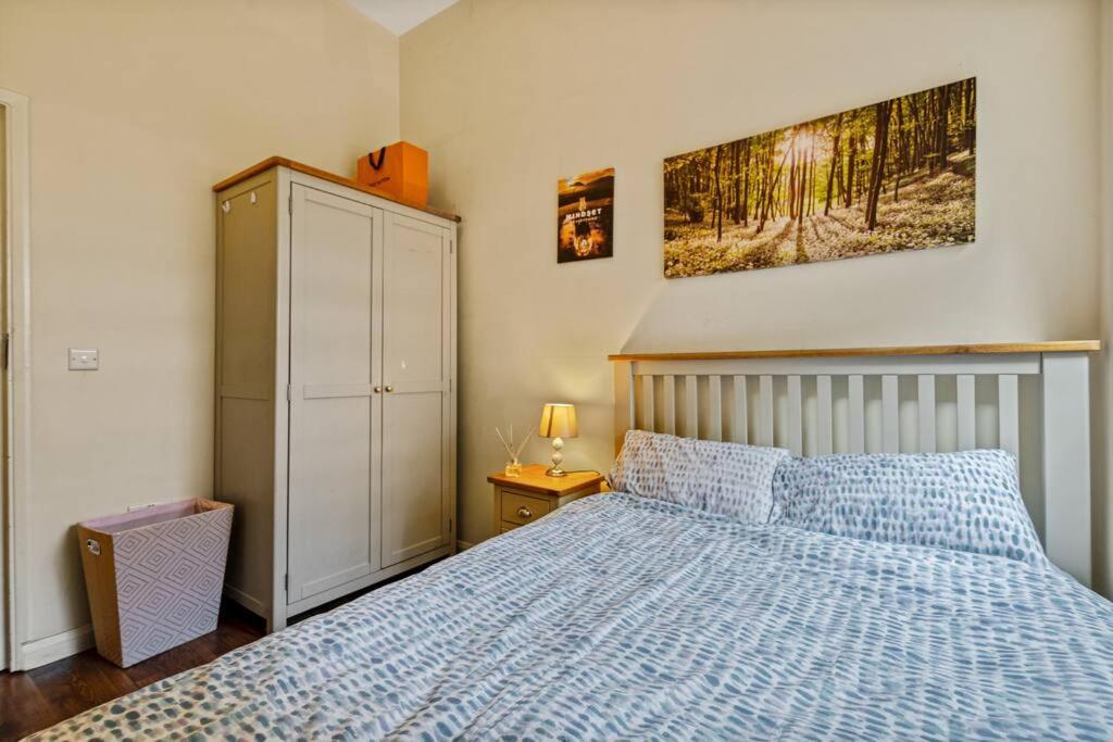Two Bedroom With Patio Close To Hyde Park Ed4 Apartamento