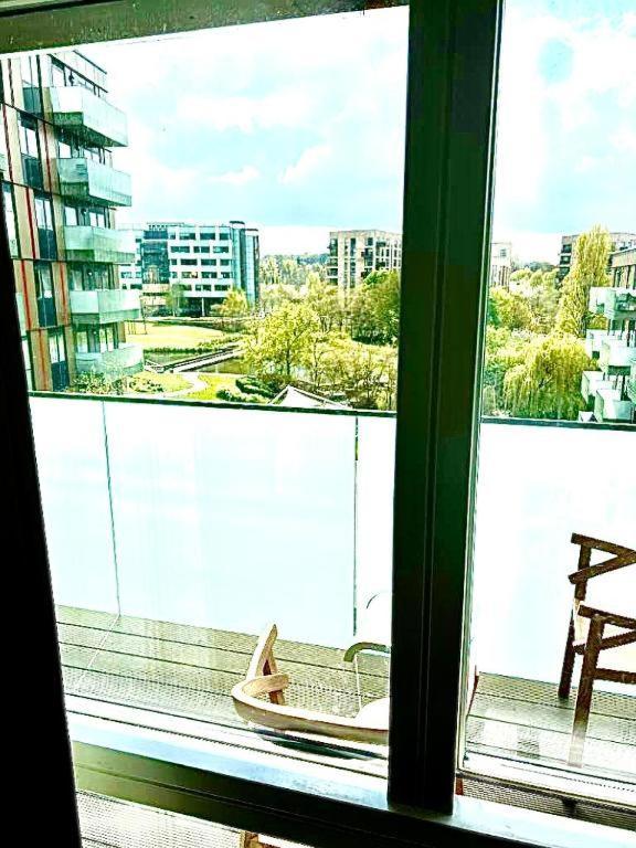 Park Royal Stay- Relax In A Specious Masters With Views In An London