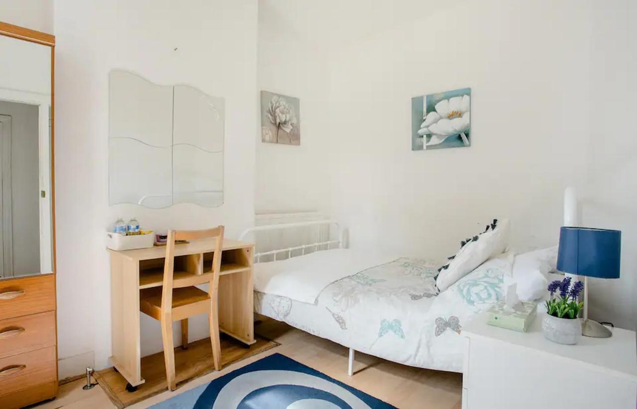 Quarto em Acomodações Particulares Near Tottenham Hotspur Stadium *