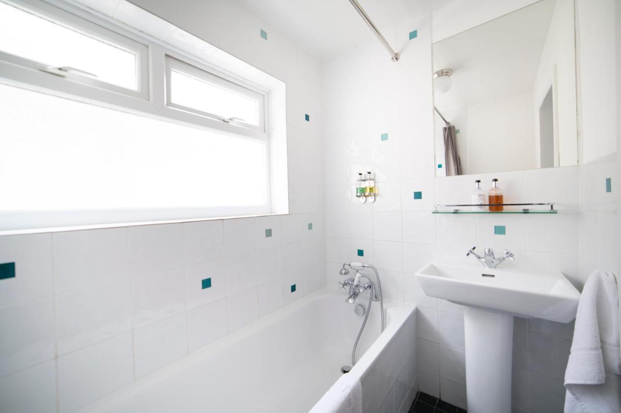 Victorian Property Apartment London