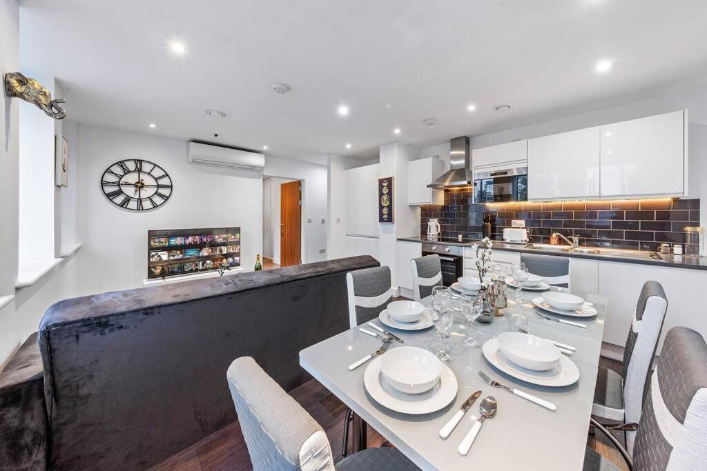Apartment Sleep 7 20 Mins From Waterloo Bp8 *