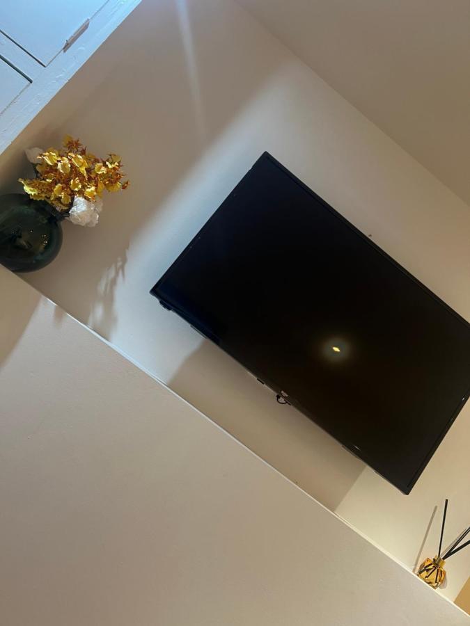 Apartamento Large Modern Studio Flat Londres