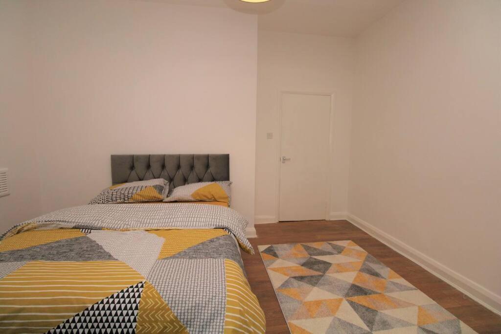 Ideal 2 Bed Flat Close To City Apartamento *