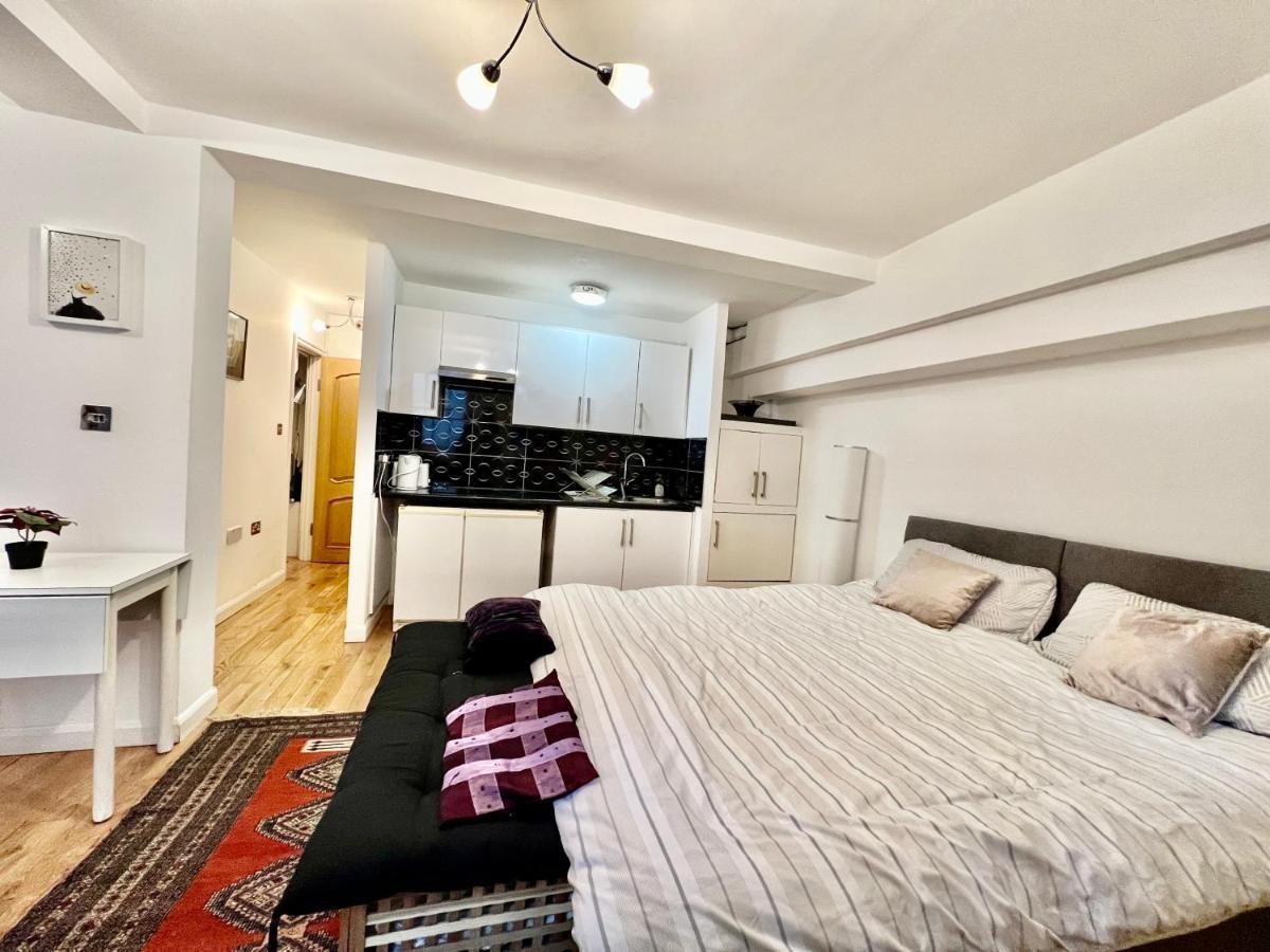 Callard Close Apartment London