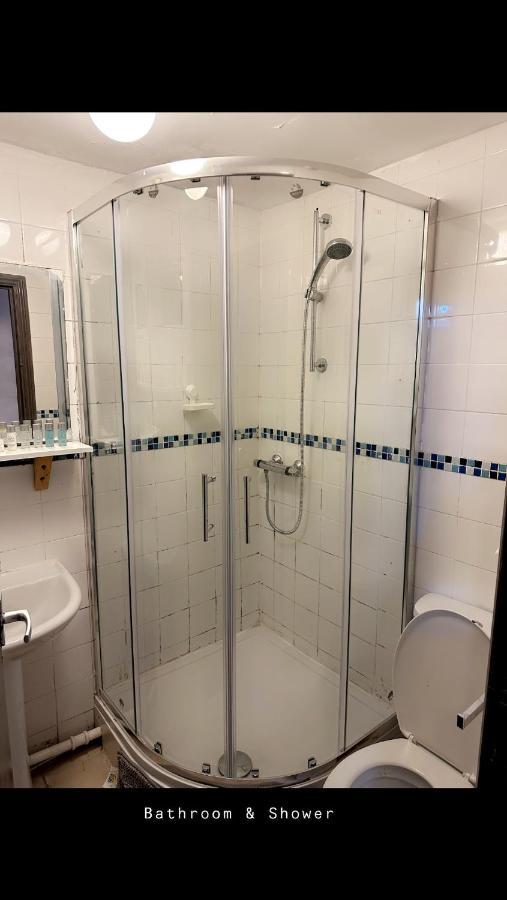 Appartement 2 Bedroom Double Bed In East *
