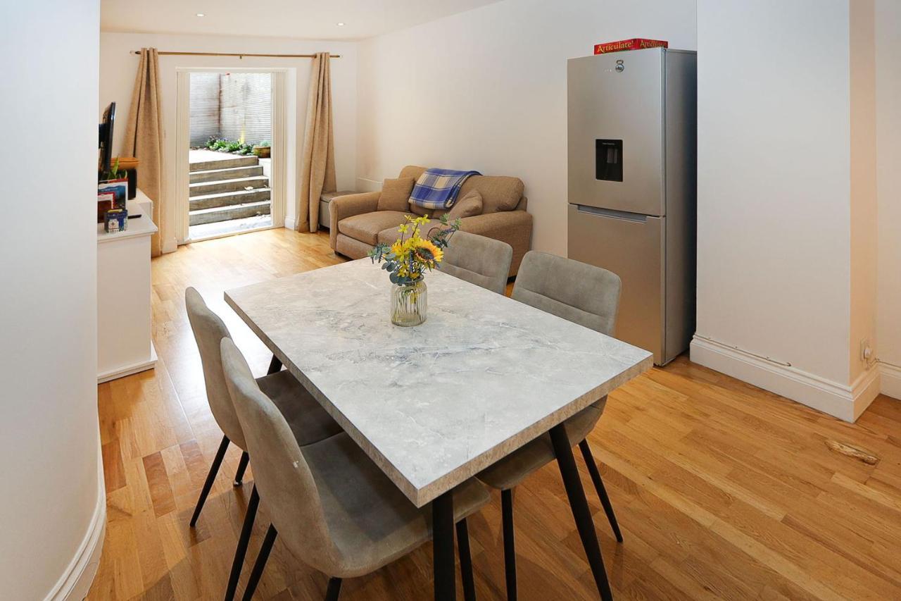 Bright 2-bed Garden Flat With Skylights In Chelsea Londres