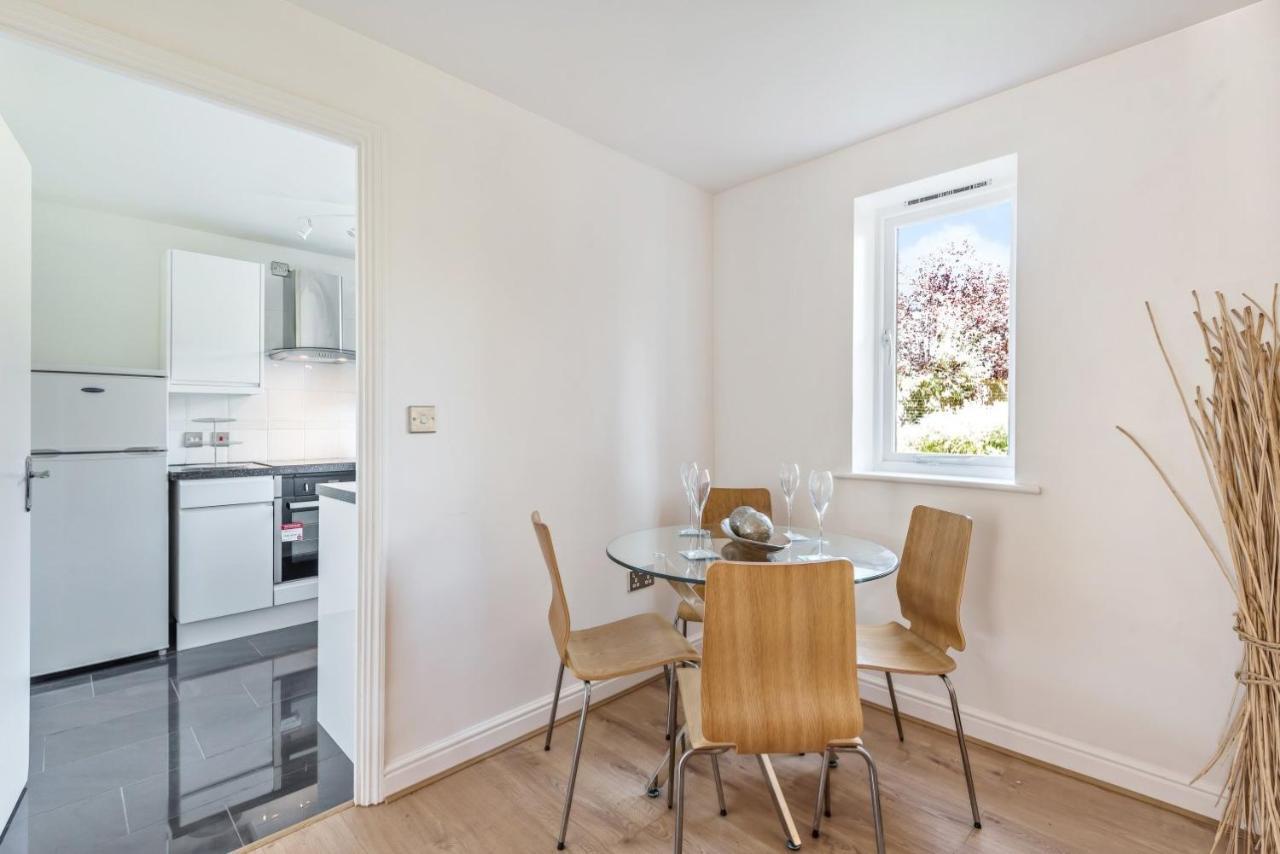 Cosy Flat In Greenwich Apartment