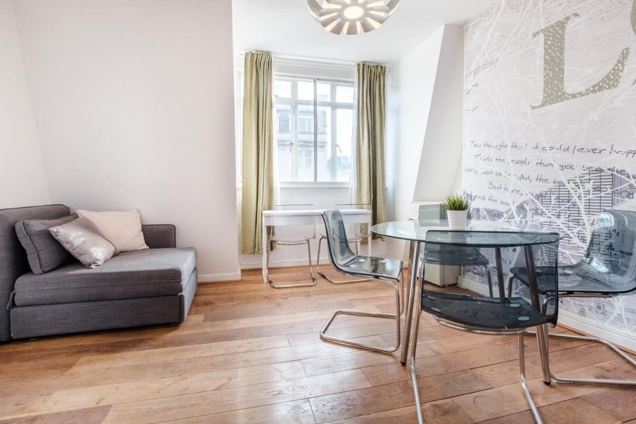 Apartment Oxford Street By Threstle London