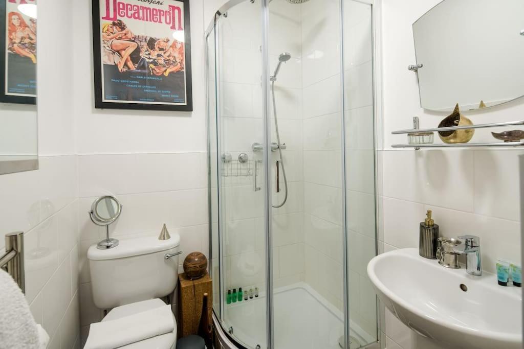 Apartment Superb Cozy Flat In Lovely Area London