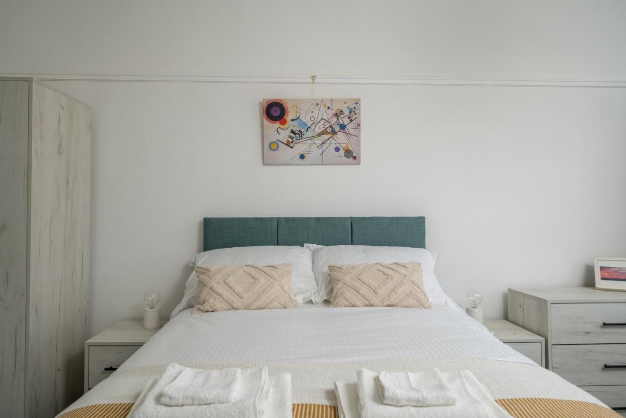 Bright West Hampstead Retreat Londen